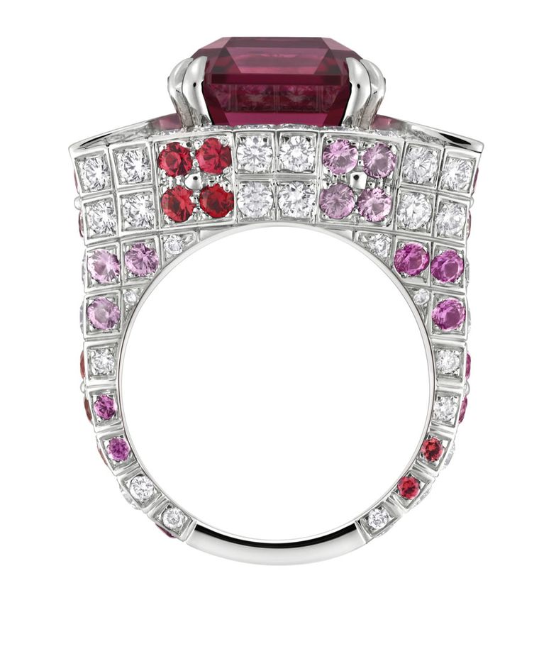 Louis Vuitton Voyage dans le Temps Flashforward ring in white gold with one 10.80ct red spinel, pink sapphires, spinels, lacquer and diamonds. 