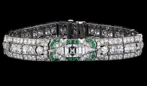 Fine Art Deco Diamond and Calibre Emerald Bracelet