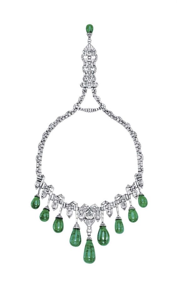 AN ART DECO EMERALD AND DIAMOND NECKLACE, BY VAN CLEEF & ARPELS