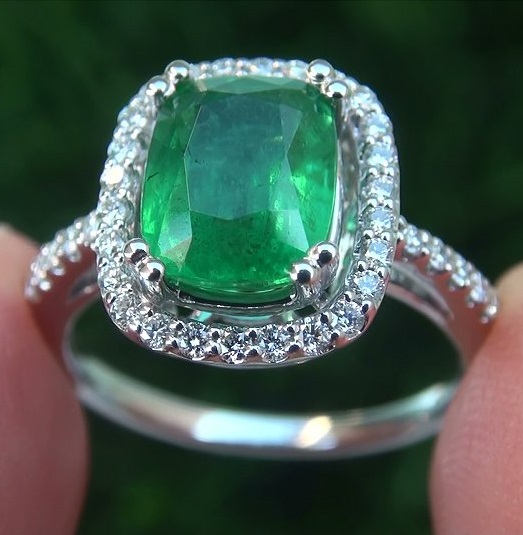 Estate 2.67 ct Natural Colombian Emerald Diamond 14k White Gold Cocktail Ring