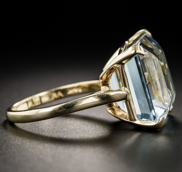 Vintage Aquamarine Solitaire Ring