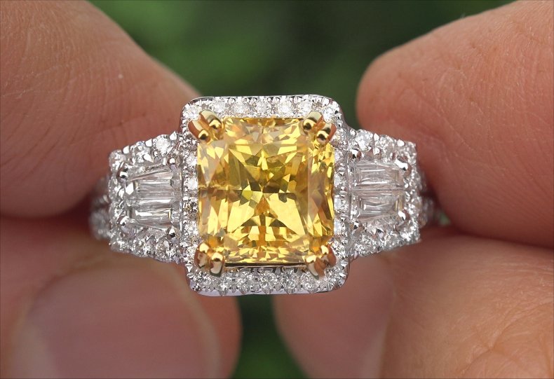 GIA 6.03 ct UNHEATED Natural VIVID Yellow Sapphire Diamond 14k Gold Ring