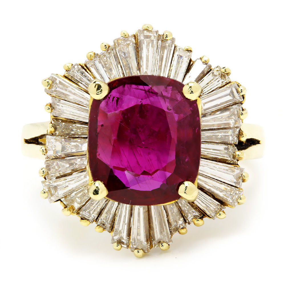 Ruby Ballerina Ring with Diamonds in 18kt Yellow Gold