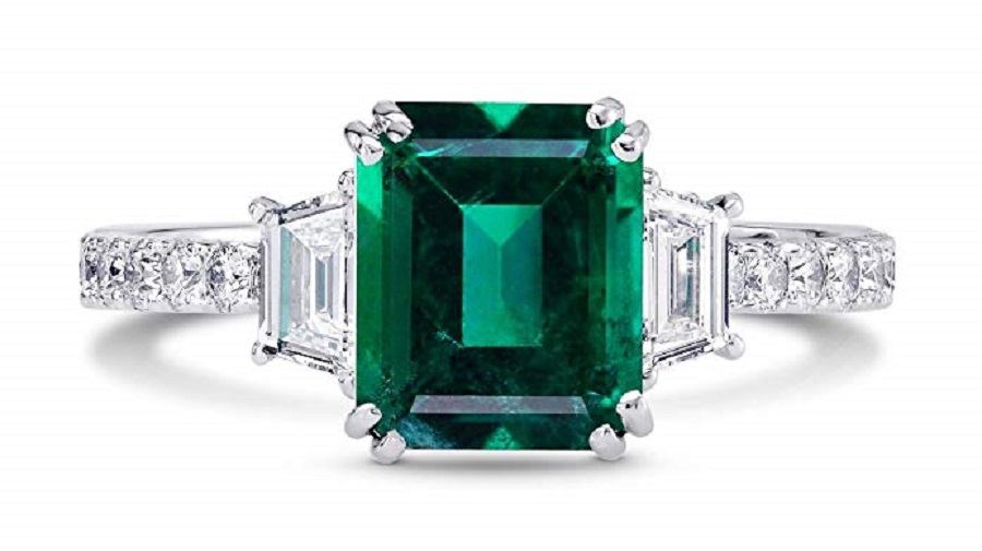 2.67Cts Emerald Gemstone Engagement Ring Set in 18K White Gold 