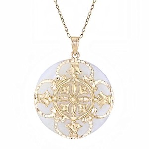 14k Yellow Gold Mother-of-Pearl Flower Pendant Necklace