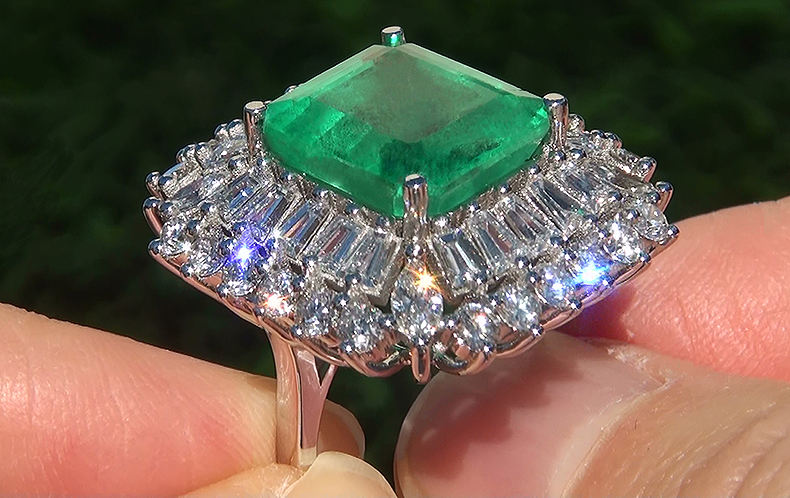 Estate 14.15 ct Natural Colombian Emerald Diamond 18k White Gold Ring