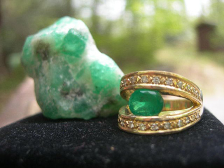Gorgeous North Carolina Emerald Ring