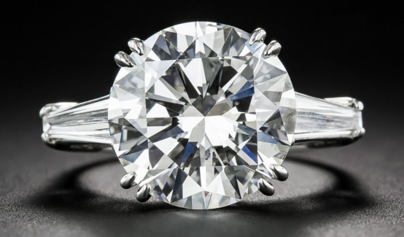 7.55 Carat Round Brilliant Cut Diamond Ring - GIA I-SI1