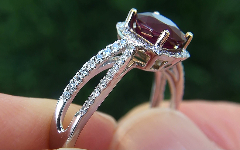 HGT 1.73 ct UNHEATED Natural VS Red Ruby Diamond 14k White Gold Cocktail Ring
