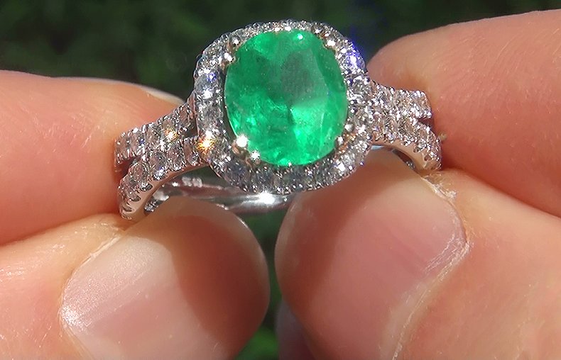 Estate 2.84 ct Natural Colombian Emerald Diamond 14k Gold Cocktail Estate Ring