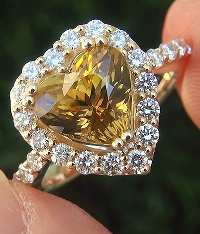 GIA 3.80 ct VVS Natural Yellow Tanzanite Diamond 14k Yellow Gold Estate Ring