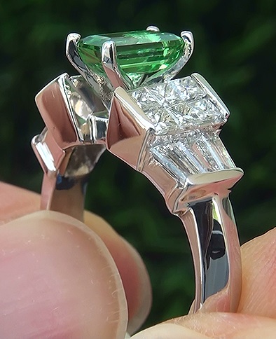 GIA 2.34 ct VVS Natural Tsavorite Garnet Diamond 18k White Gold Estate Ring