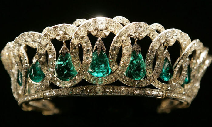 The Grand Duchess Vladimir Tiara, with emeralds