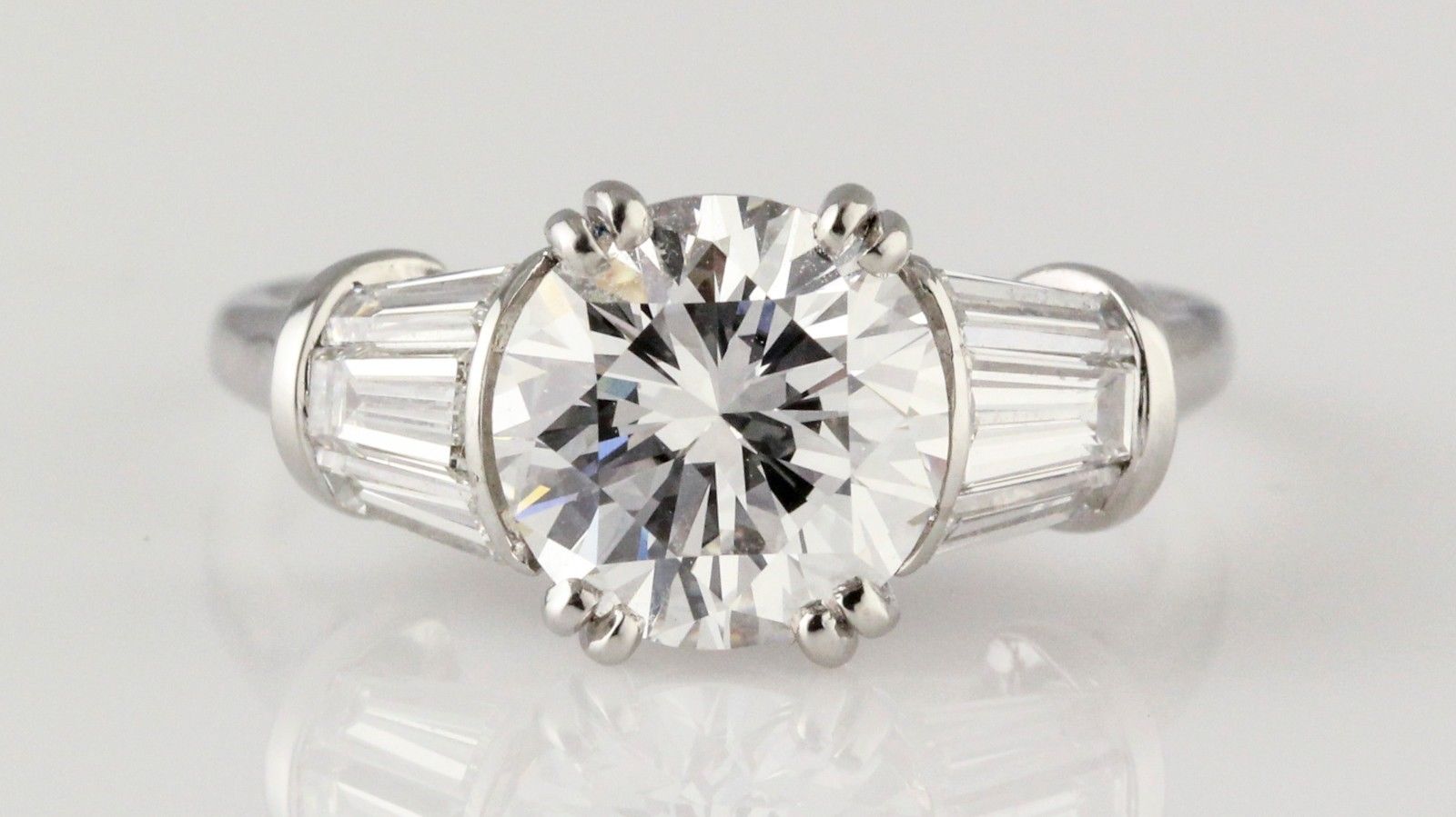 HARRY WINSTON 2.02 Carat E color VS1 Round Diamond and Platinum Engagement Ring