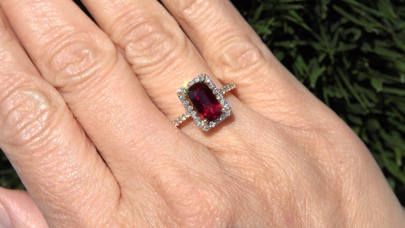 GIA 2.57 ct UNHEATED Natural VVS Red Ruby Diamond 14k Yellow Gold Estate Ring