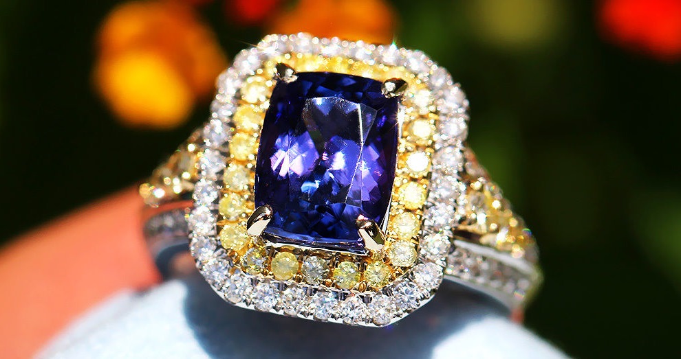 Certified Tanzanite Ring with Fancy Yellow Diamonds in 18K Gold 3.67ctw