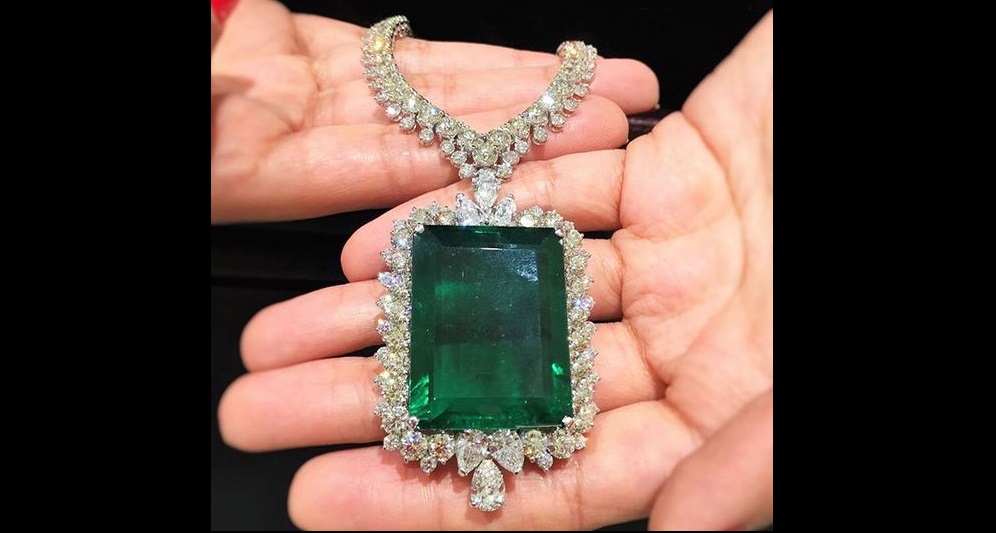 This summer's knockout Butani Jewellery is an 80 carat emerald pendant necklace