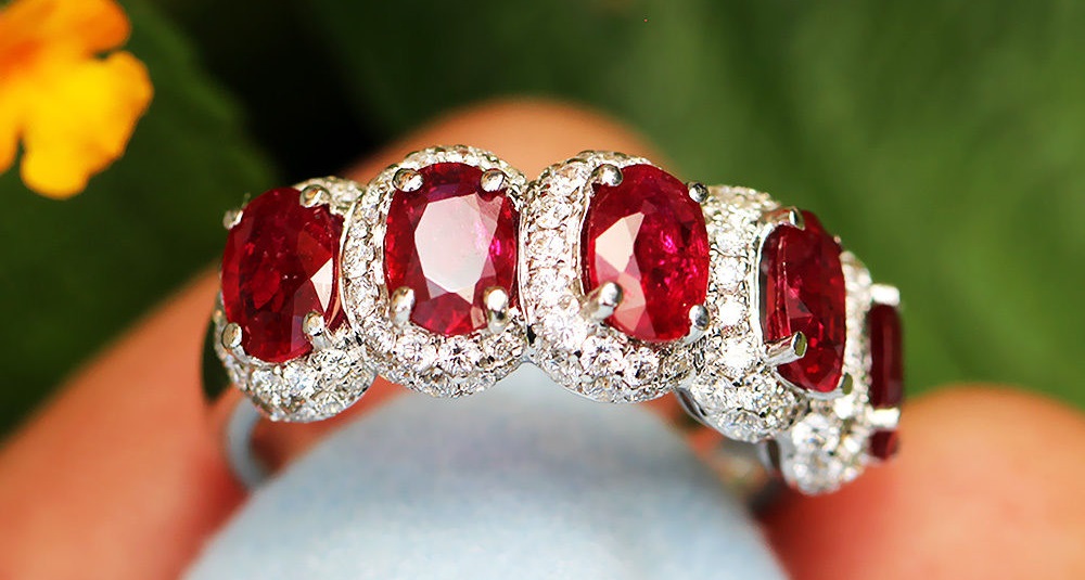 Oval Ruby Band with Diamonds in 18k White Gold 3.16 cwt