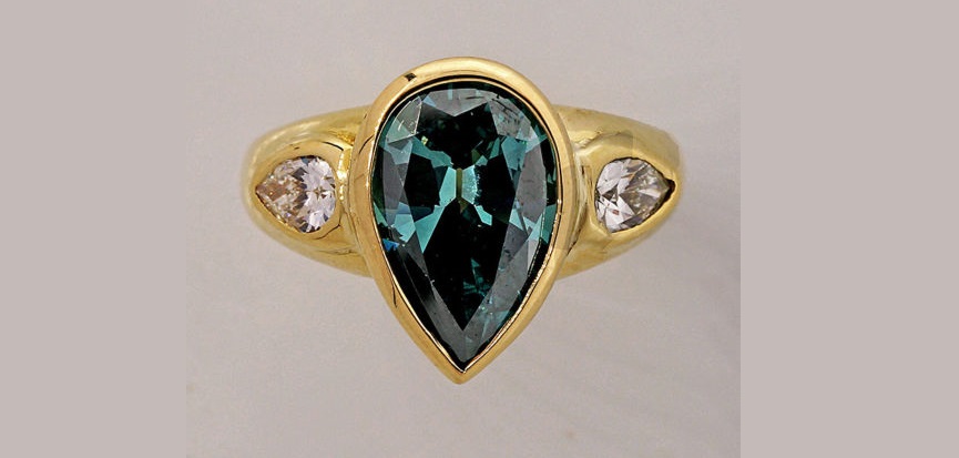 Vintage Enhanced Pear Shaped Teal & White Diamond 18k Yellow Gold Ring