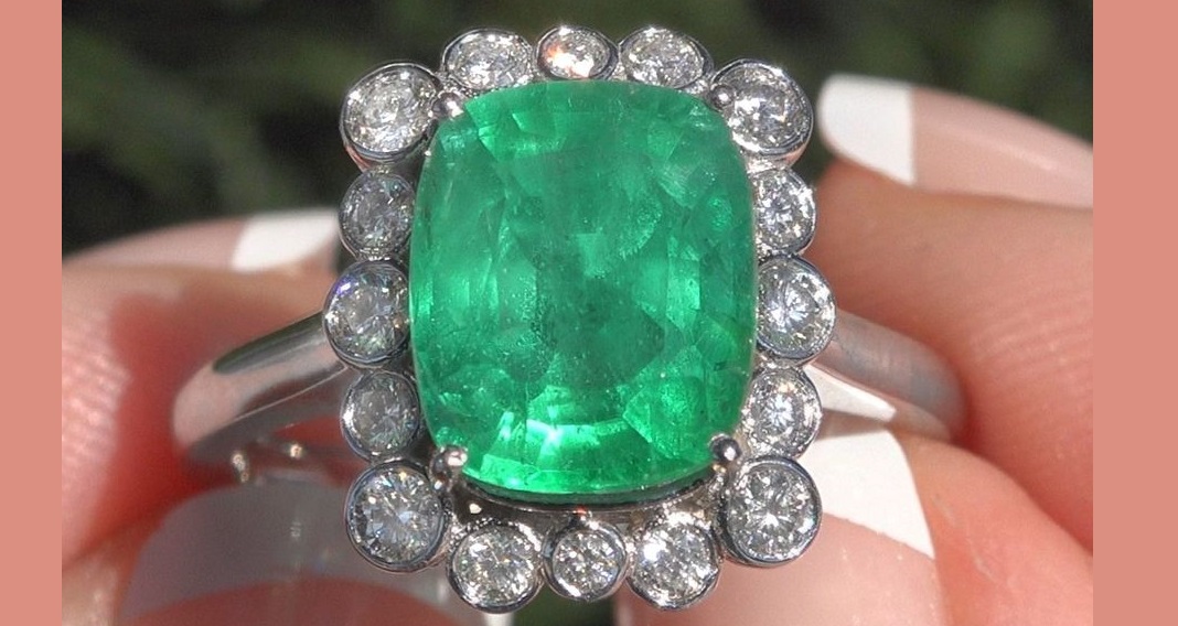 GIA Certified Natural Green Emerald Diamond Halo Ring 14k White Gold 4.03 TCW