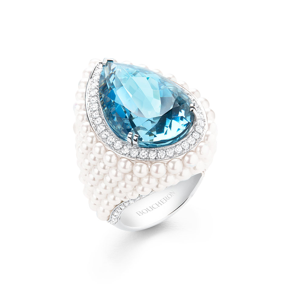 BAÏKAL Ring set with a 24,87 ct Santa Maria pear aquamarine and cultured pearls, paved with diamonds, on white gold.
