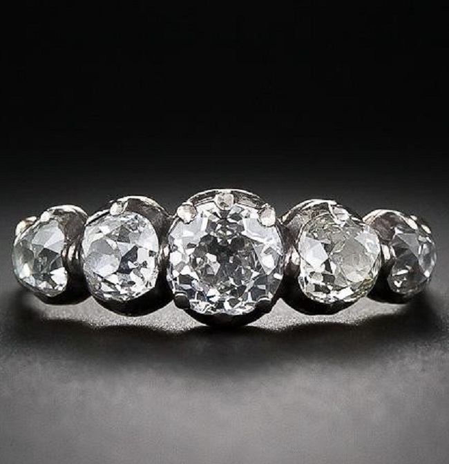 Georgian Five-Stone Diamond Ring. 