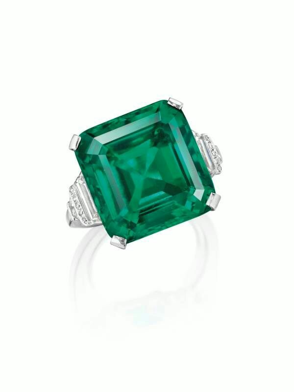 THE ROCKEFELLER EMERALD A RARE AND HISTORIC EMERALD AND DIAMOND RING, BY RAYMOND YARD