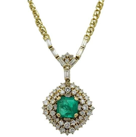 Gorgeous 18K Yellow Gold 5.05ct Colombian Emerald and 4.25ct Diamond Necklace