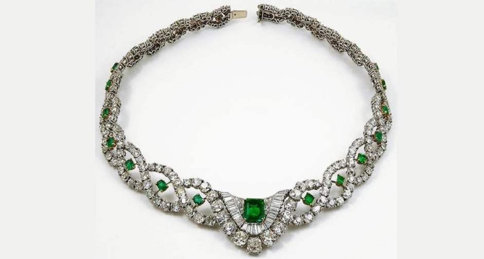 Cartier Diamond Emerald Necklace