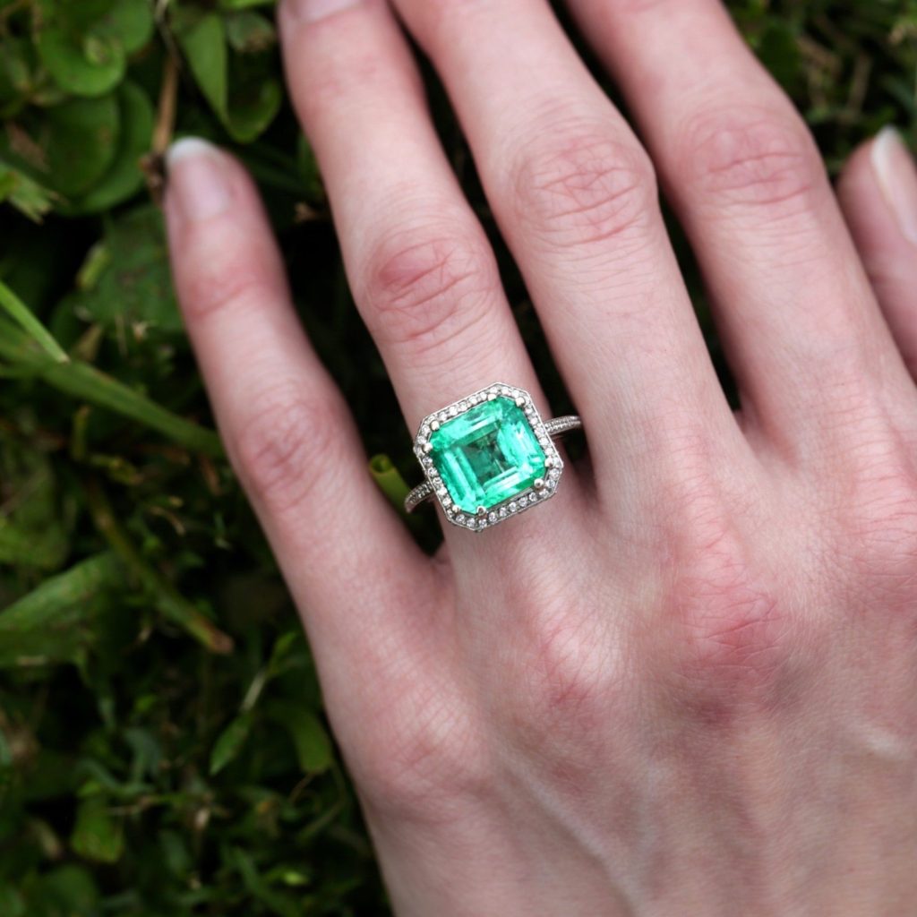 Large Colombian Emerald Ring with Diamonds in 14kt White Gold 5.48ctw